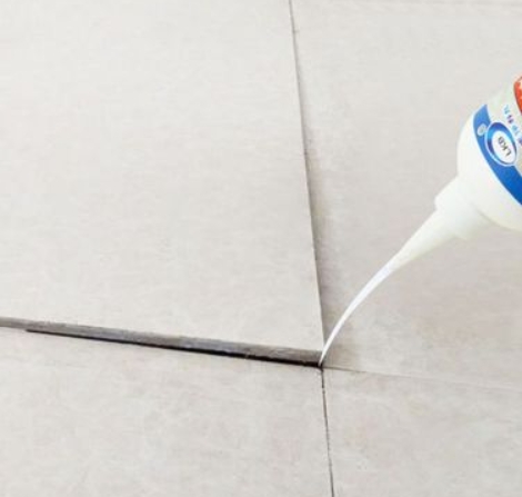 互助瓷砖空鼓维修公司分享卫生间瓷砖脱落的原因可能有以下几点